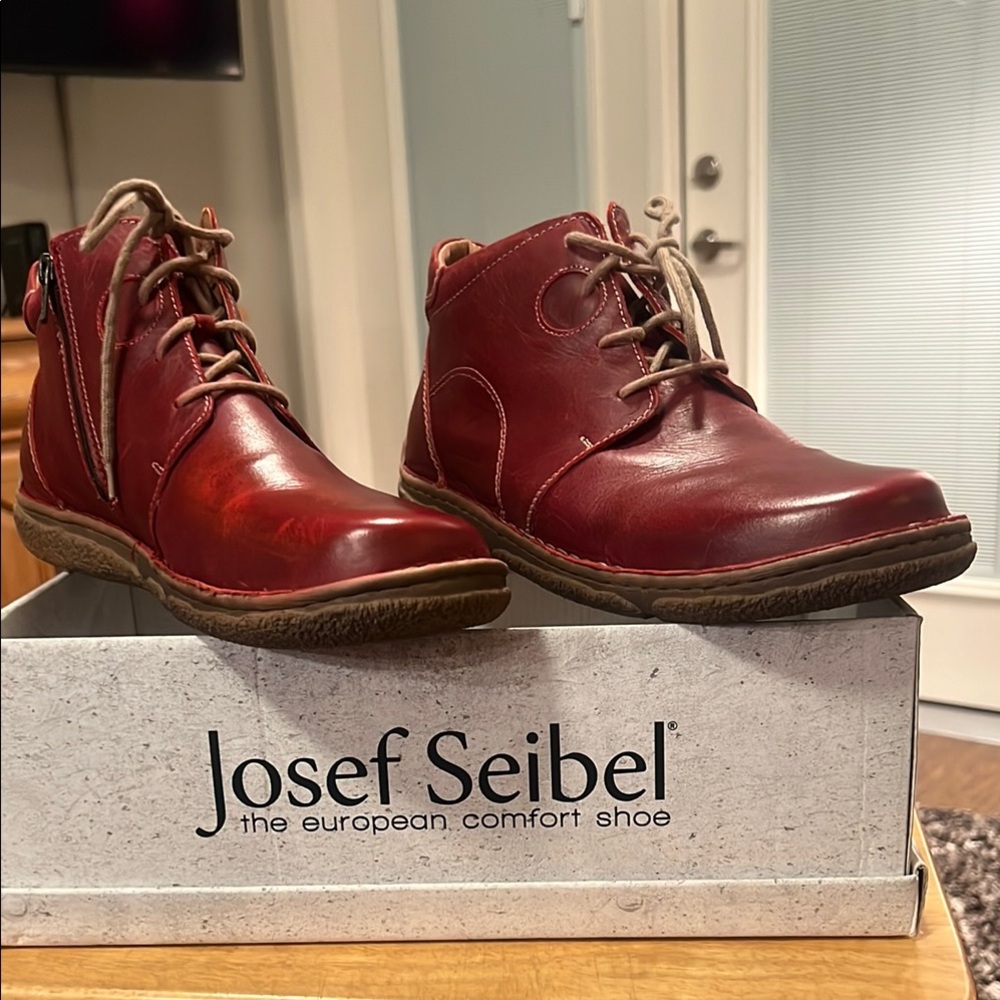 Josef Seibel Burgundy Leather Ankle Boots